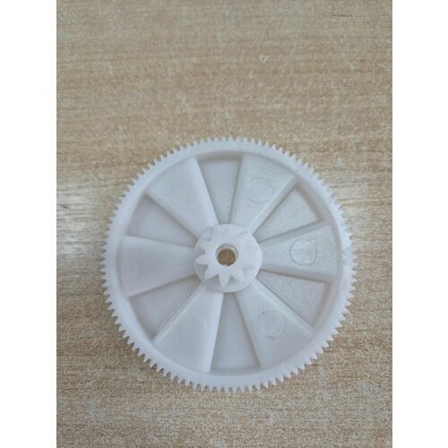Шестерня мясорубки Kenwood Кенвуд большая KW 650740 пластиковая 600₽