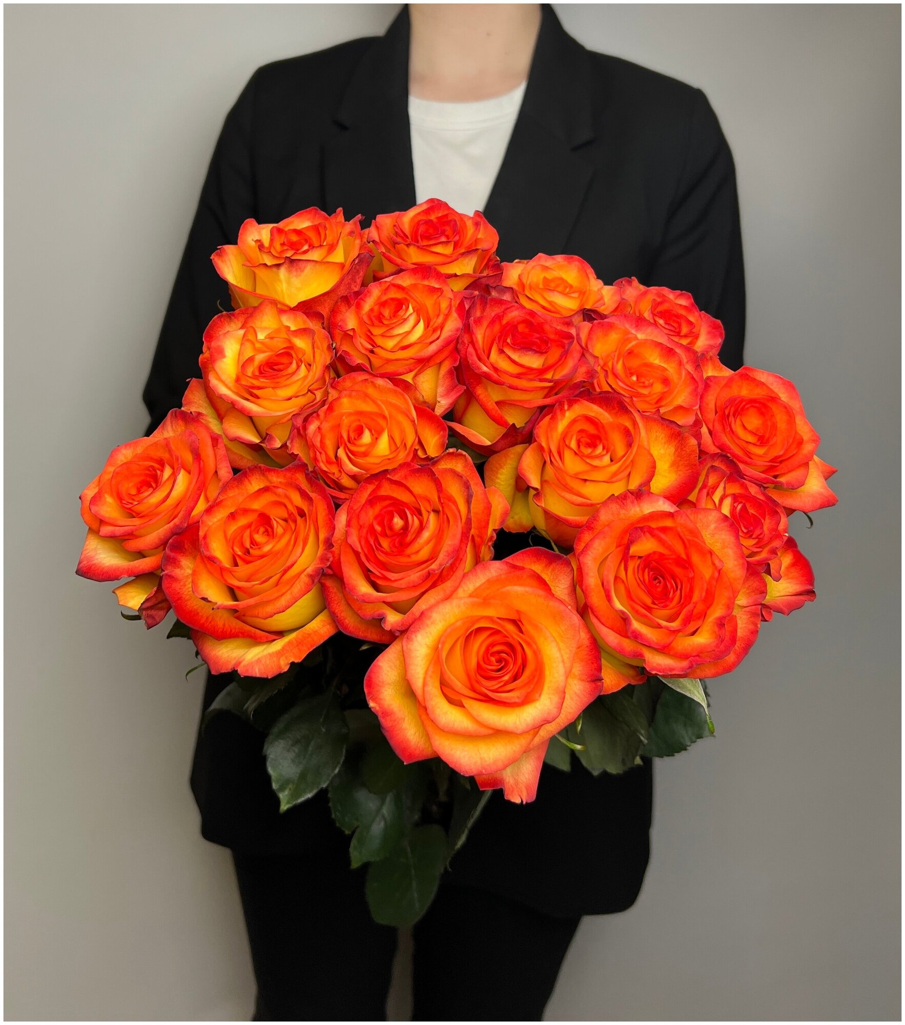 Букет из розы Хай Мэджик оранжевой 70 см