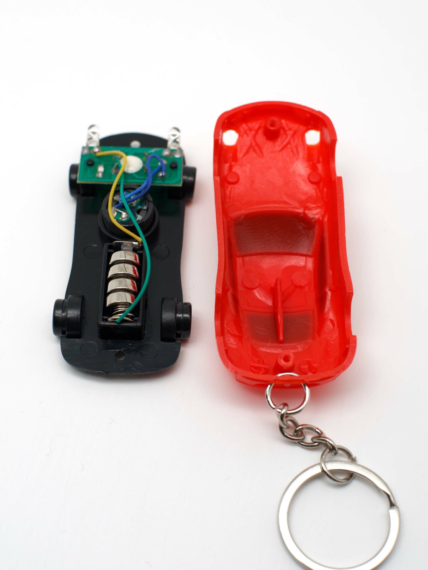 Брелок Брелок "Машинка" для ключей с подсветкой красная