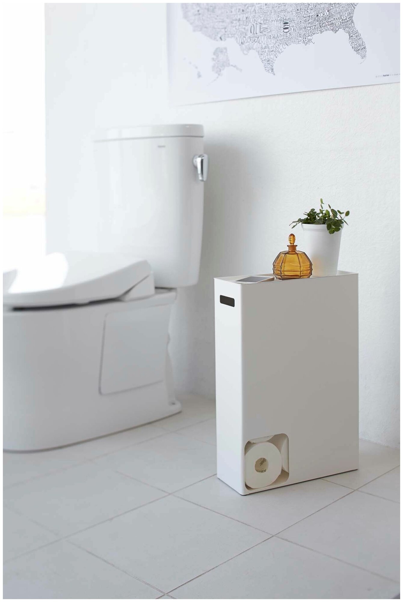 Подставка с отделением для хранения туалетной бумаги PLATE Yamazaki