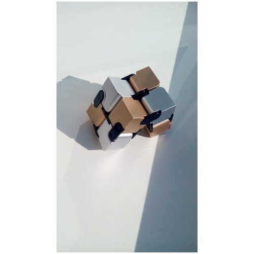 Игрушка антистресс / Куб бесконечности / Infinity cube / Спинер / Кубики / Разгрузка мозга Инфинити