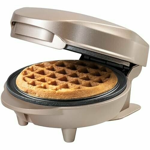 Мини-вафельница Bestron для классических вафель маленькая вафельница с антипригарным покрытием для детских дней рождения семейных вечеринок Пасхи или Рождества коллекция Satin цвет светло-бежевый 916500₽