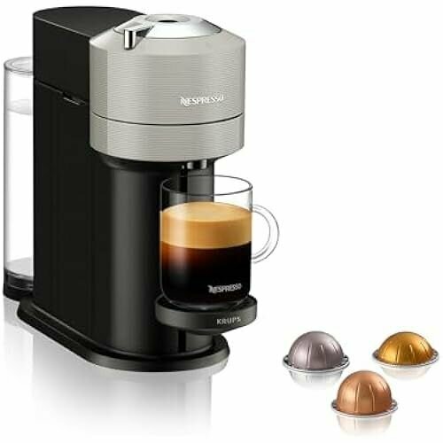 Кофе-капсульная машина Krups Nespresso Vertuo Next Резервуар для воды емкостью 17 л Обнаружение капсул по штрих-коду Изготовлено на 54 из переработанного пластика 2529400₽