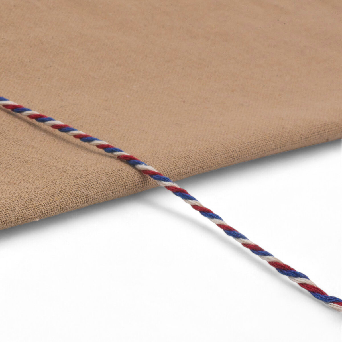 Шнур хлопковый плетеный для рукоделия и одежды, 3мм*50м, Айрис (красный, синий) — фото 1