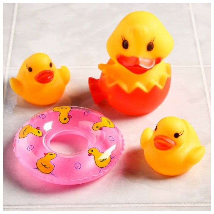 Набор игрушек для игры в ванной «Утята с кругом», 3 шт, цвета микс
