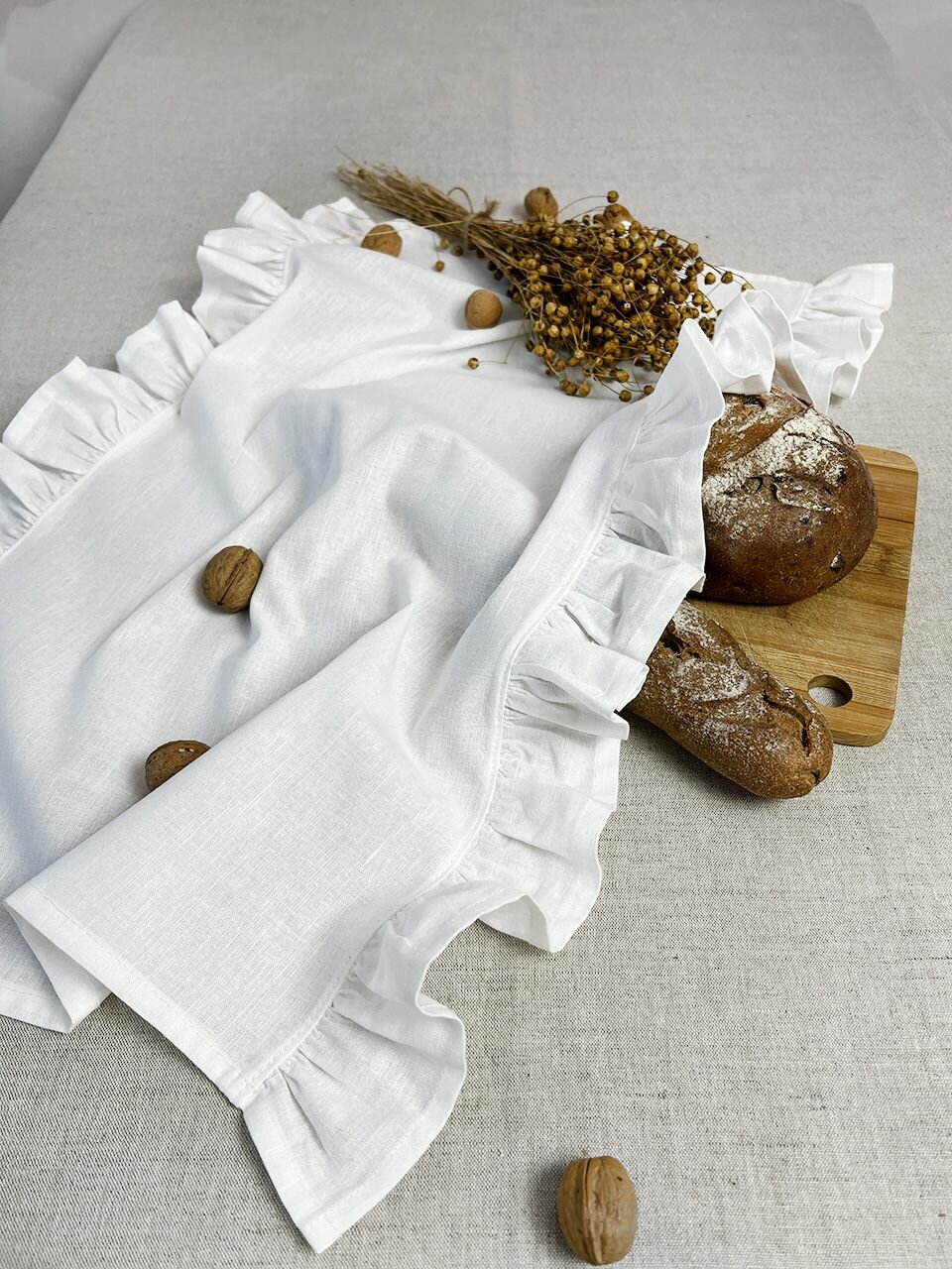 Льняное полотенце с оборкой "Прованс", белый, 50*70