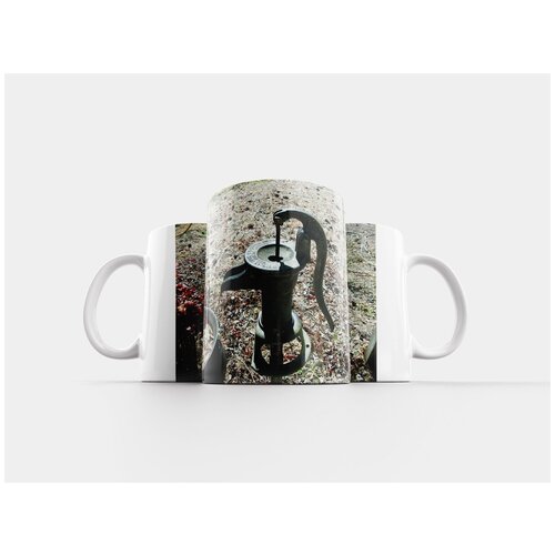 фото Кружка "гора, облака, церковь" 320 мл lotsprints