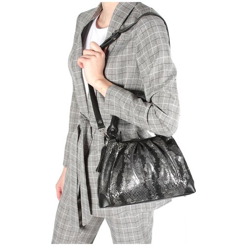 фото Сумка/сумка женская/натуральная кожа/meyninger/дс-701/черный_серебристый_питон/модель тоут/на короткой ручке