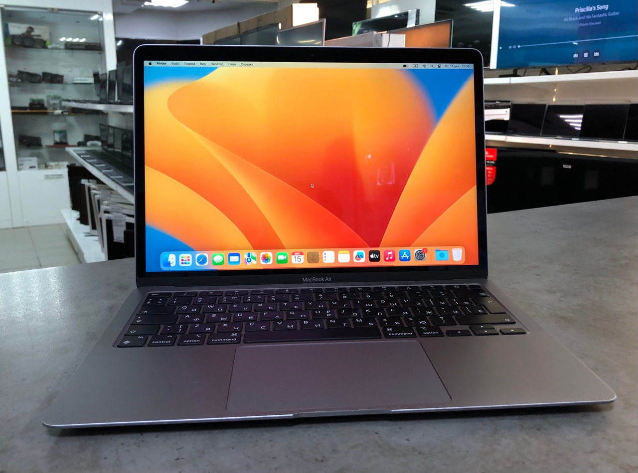 MacBook Air 2020/M1/8GB/Intel Hd/256GB SSD/13.3 Retina