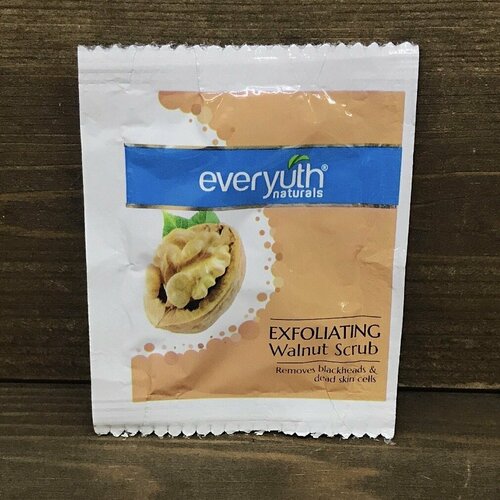 EXFOLIATING WALNUT SCRUB Everyuth Naturals (Отшелушивающий скраб с грецким орехом), 7 г. скраб для лица utena из скорлупы грецкого ореха и белой глины 120 гр