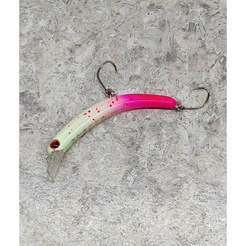 Воблер на форель Банан Sakasan Yoro Slim 60 XS 3.9 г цвет #02UV