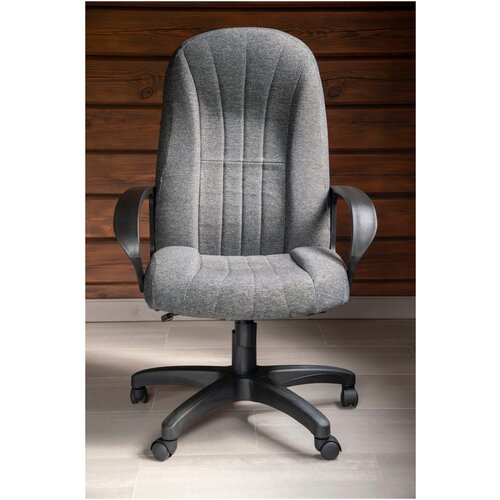Кресло компьютерное для руководителя Hesby Chair 11