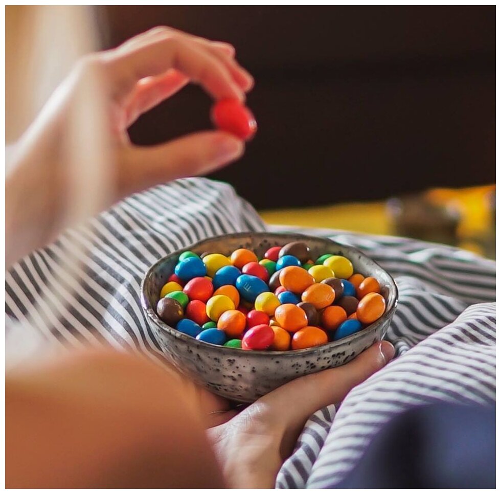 M&M's Криспи драже с хрустящим центром, 130г - фотография № 8