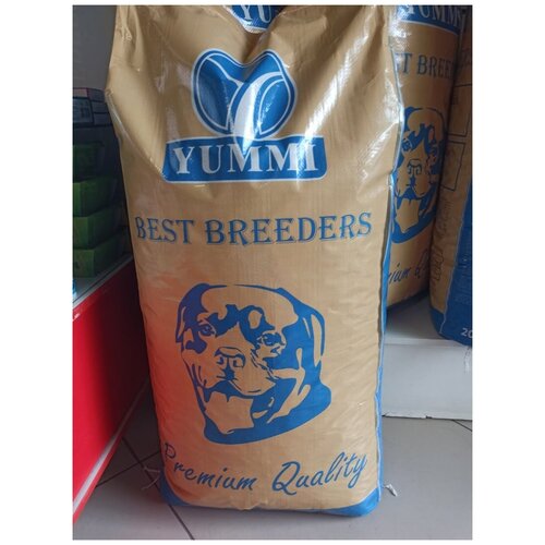 Сухой корм для взрослых собак Yummi Юмми premium мясное ассорти 20кг 6570₽