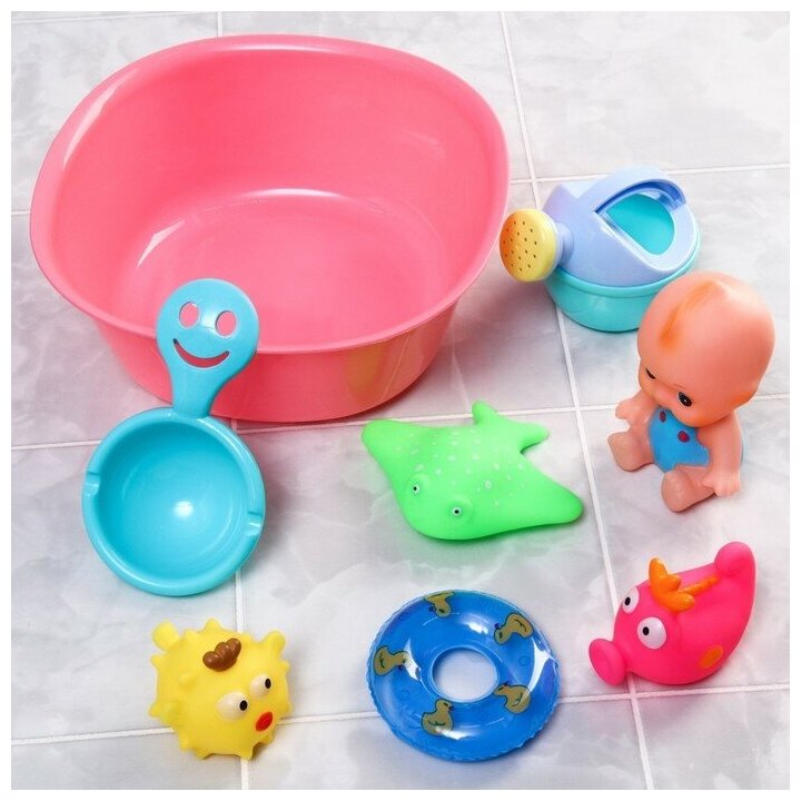 Набор игрушек для купания Крошка Я Игры малыша, в сетке, 8 предметов и тазик