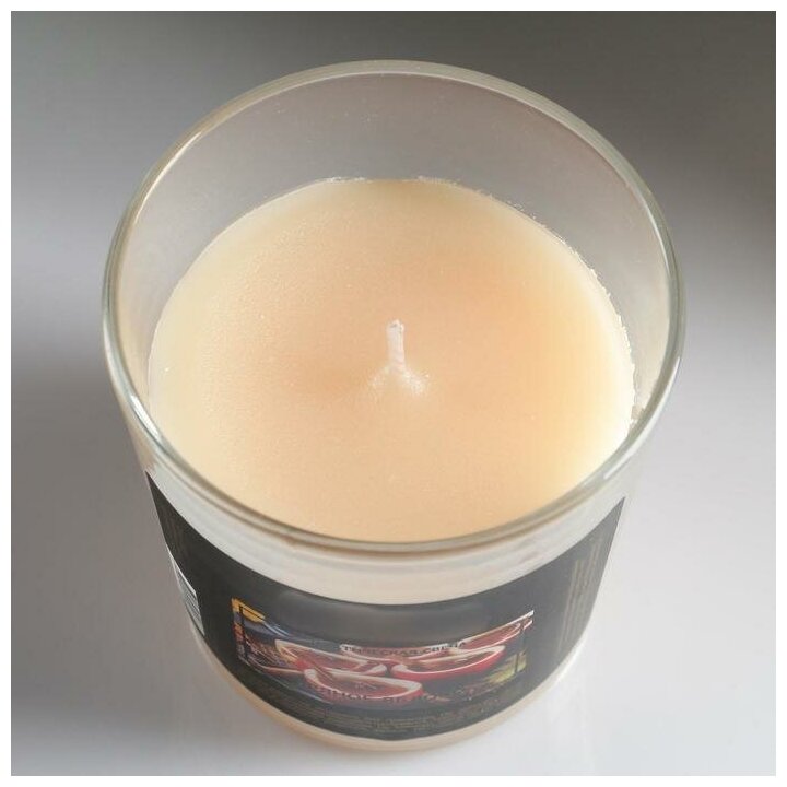 Свеча в гладком стакане ароматизированная "Пряное яблоко", 8.5 см