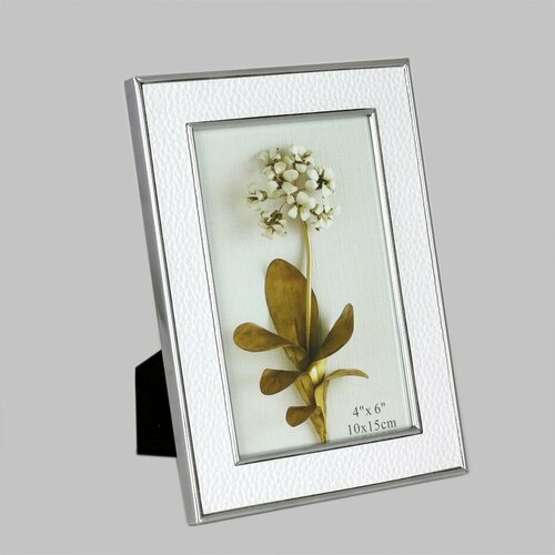 Фоторамка 10x15, металлическая, белая с серебряной рамкой