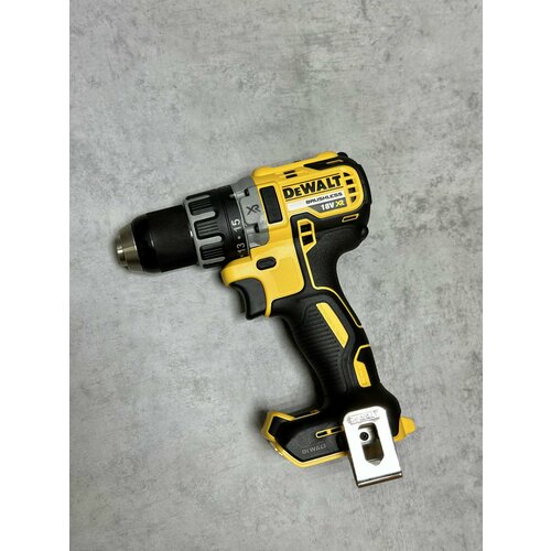 Аккумуляторная дрель-шуруповерт DeWalt без АКБ и ЗУ DCD 791 18590₽
