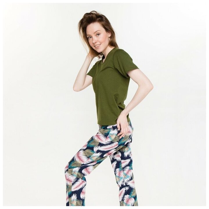 Tusi Комплект женский (футболка/брюки), цвет хаки/листья, размер 56 - фотография № 4