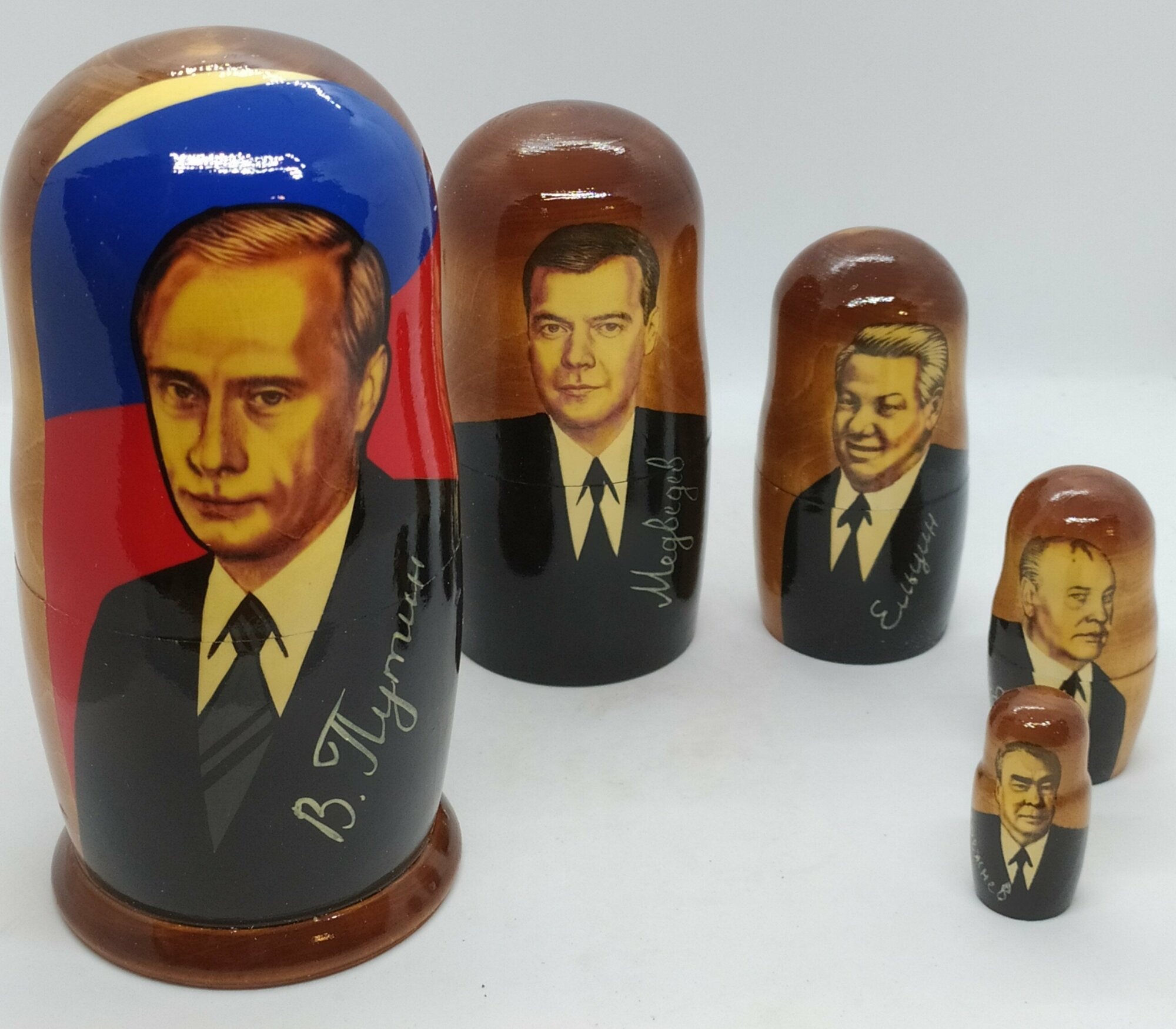 Матрешка 5 мест большая "президенты" — фото 1