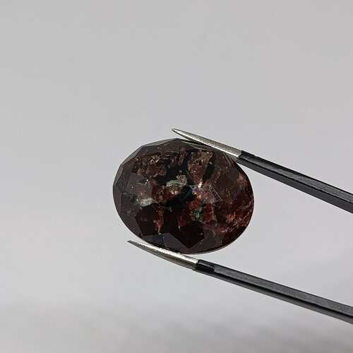 Гранат, огранка 