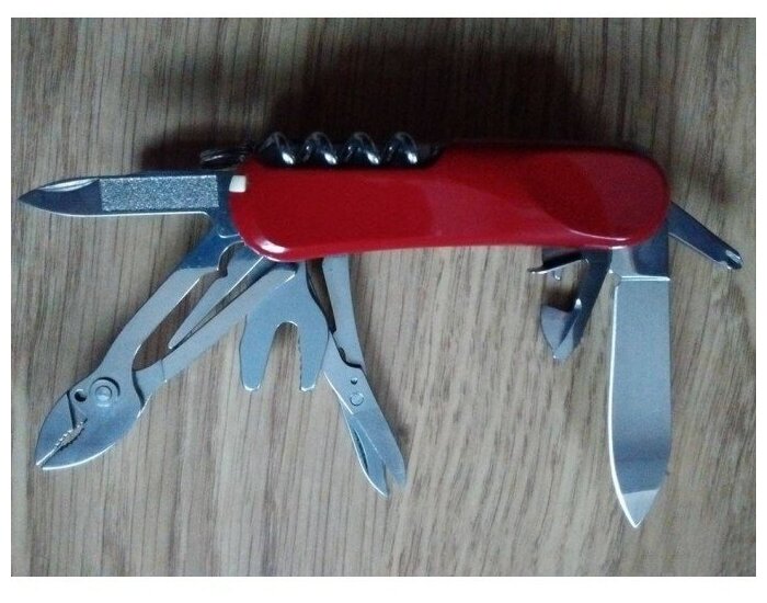 Многофункциональный нож Victorinox - фото №12