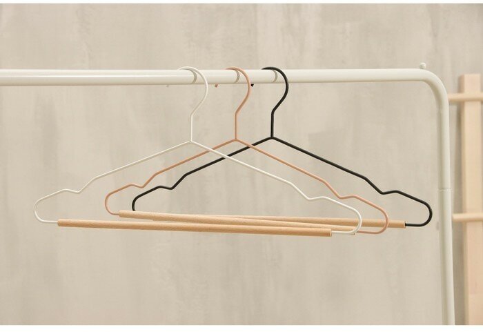 Плечики для одежды LaDо́m «Wood», 42,5×19,5×1 см, цвет белый - фотография № 4