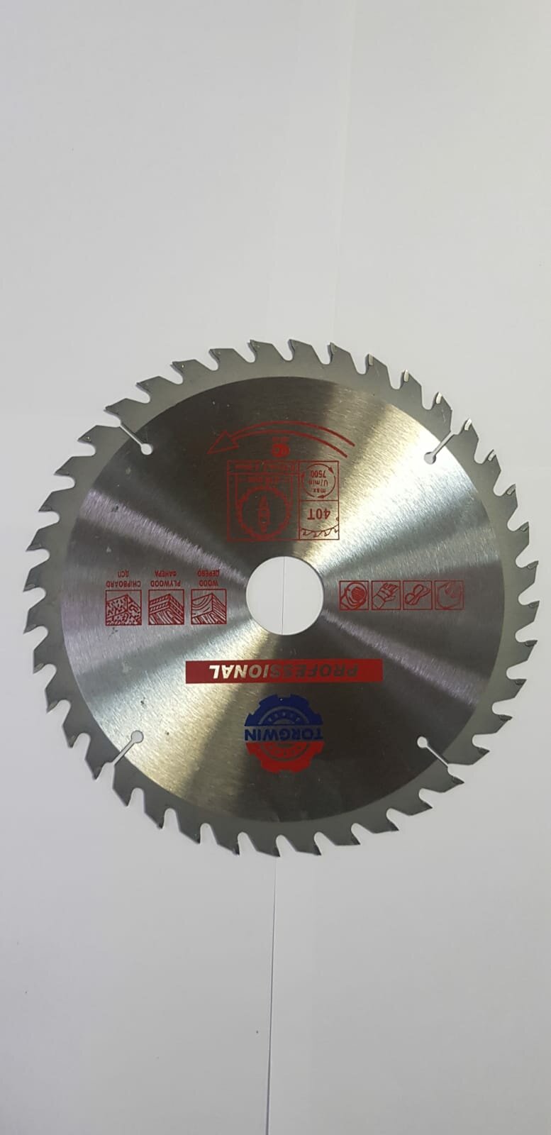 Пильный диск SEB для дерева 210x32x40 мм 40 зубьев толщина пропила 25 мм