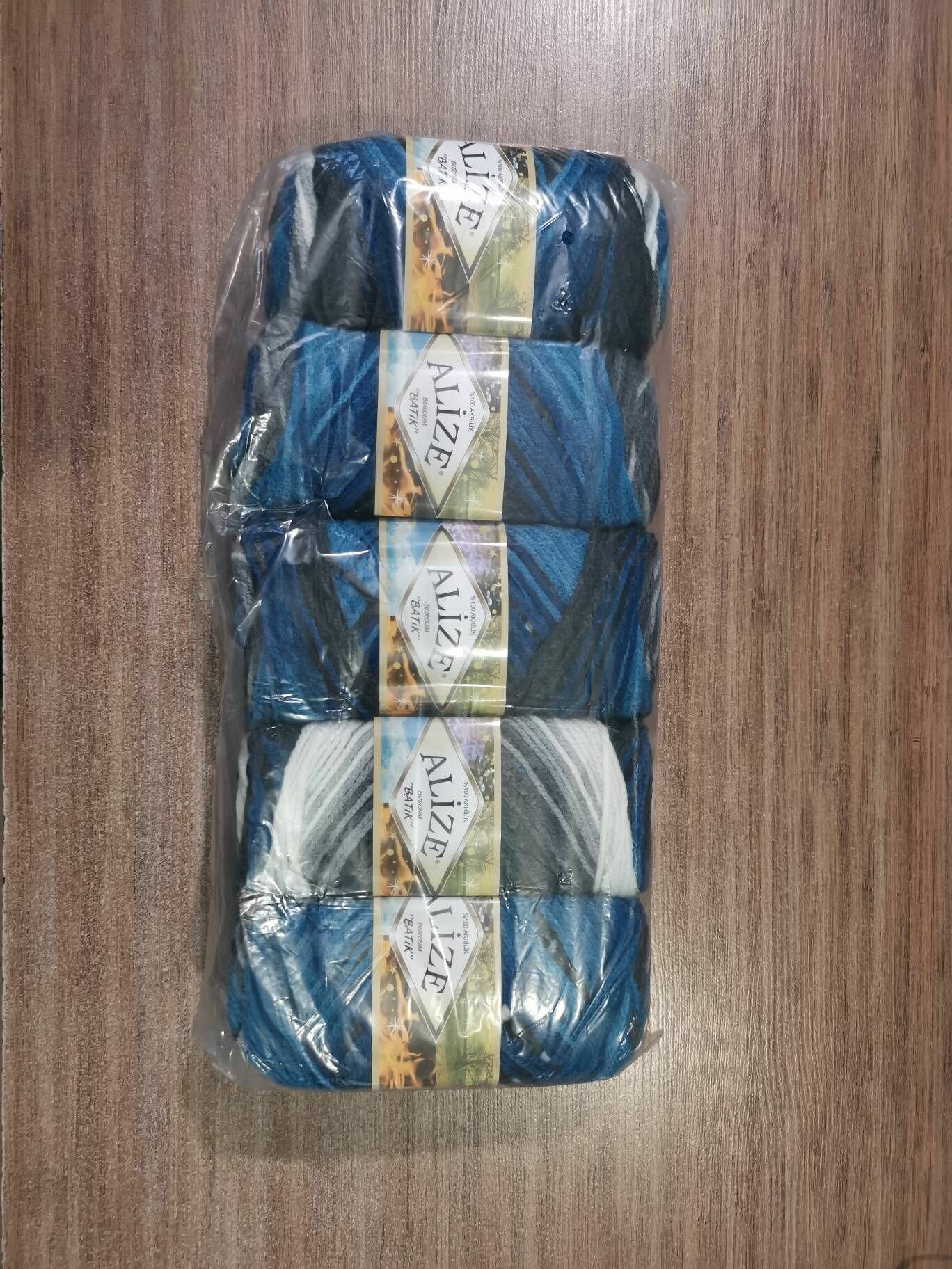 Буркум батик Burcum batik упаковка 5 мотков 100 г. 210 м. 100% акрил цвет 4200