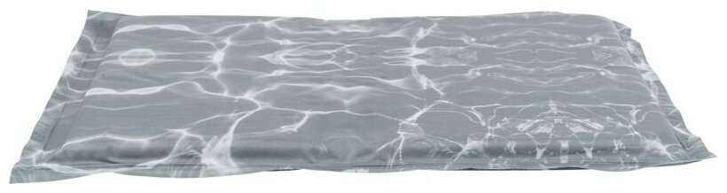 Лежак подстилка охлаждающий Trixie мягкий серый XXL 110 х 70 см (1 шт) - фотография № 9