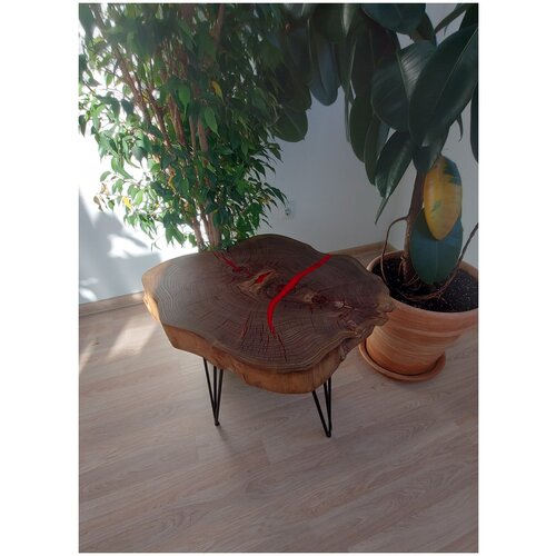 Журнальный стол из натурального дерева массива карагача Vamstol 54-60 красная смола