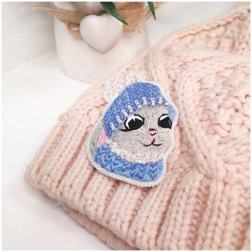 Брошь ручной работы 