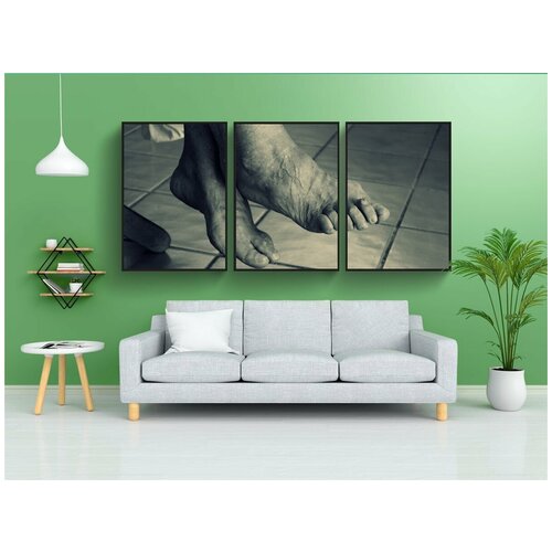 фото Набор модулных постеров для интерьера "ноги, пожилая женщина, старости" 60x90 см. в тубусе, без рамки lotsprints