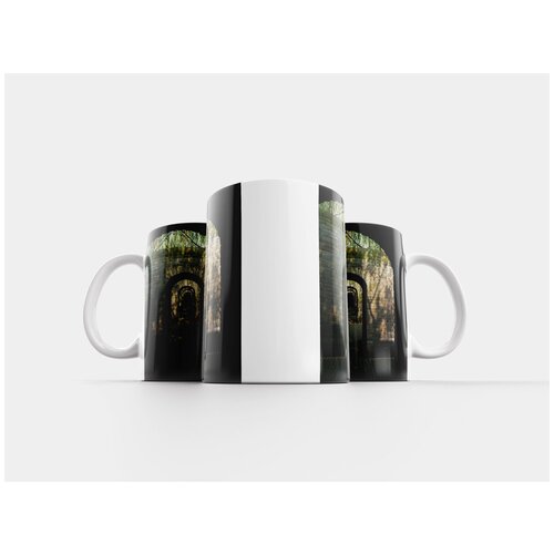 фото Кружка "городская стена, перспектива, музыкальная подвеска" 320 мл lotsprints