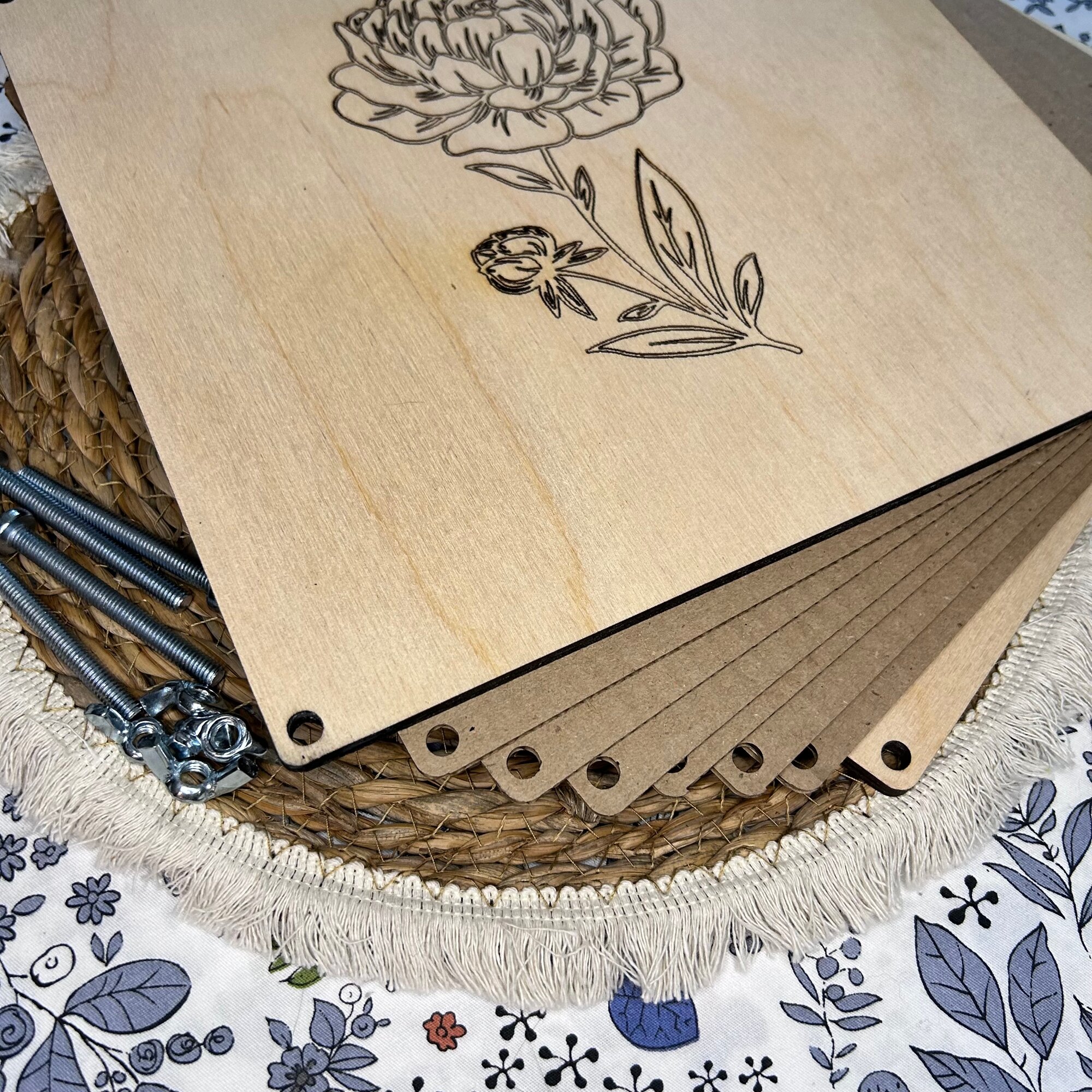 Пресс для гербария "Деревянный 24х24" — фото 1