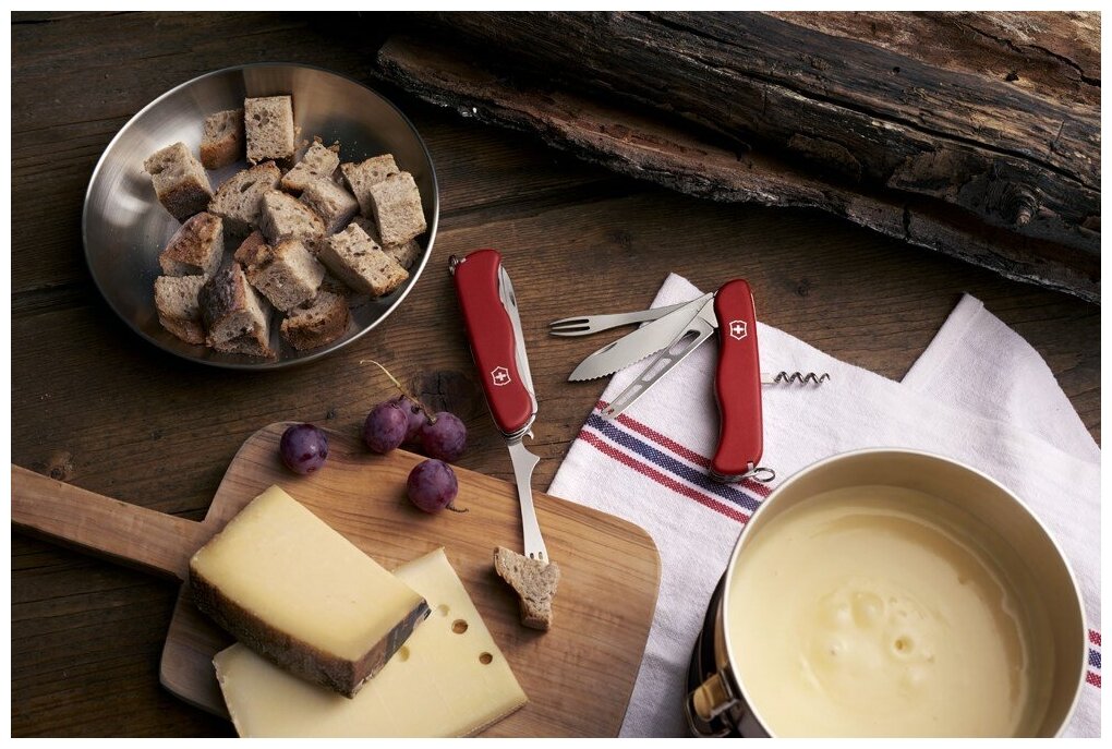 Складной нож VICTORINOX Cheese Master, 8 функций, 111мм, красный - фото №3