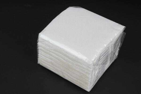 фото Салфетки бумажные 24*24 1сл. в п/п синий скотч, белая