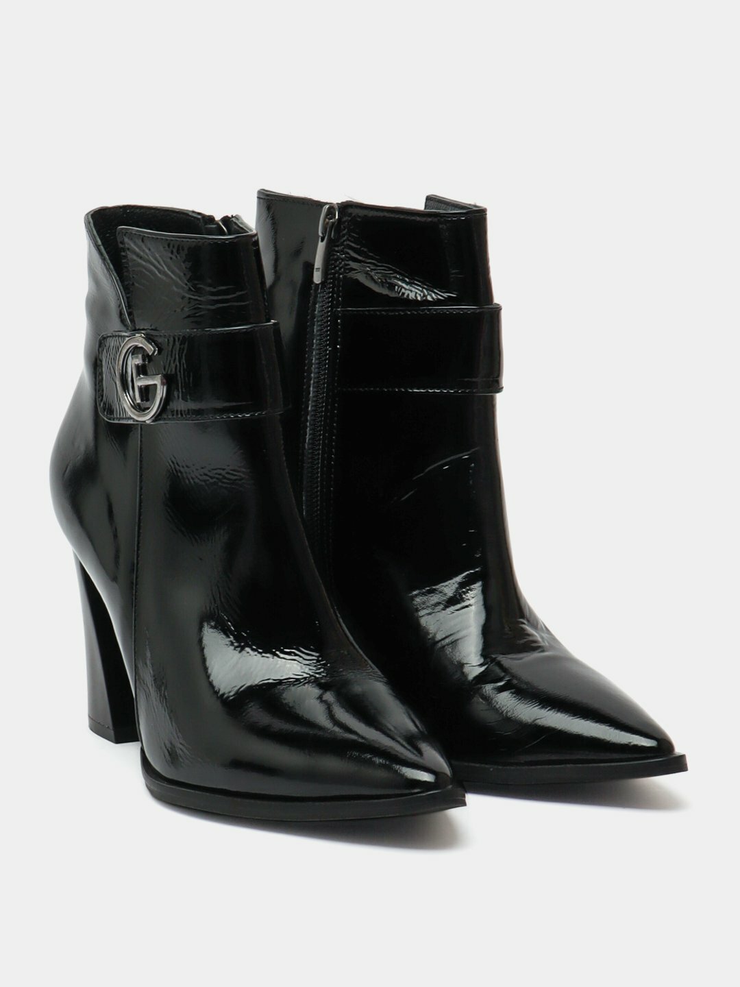 Ботинки Ботинки из натуральной кожи - идеальный выбор для стильных женщин