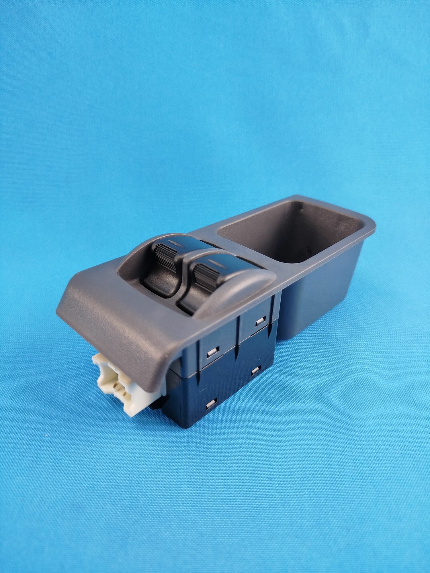 Блок кнопок стеклоподъемников "Cartronic" для а/м Chevrolet Lanos 97->02