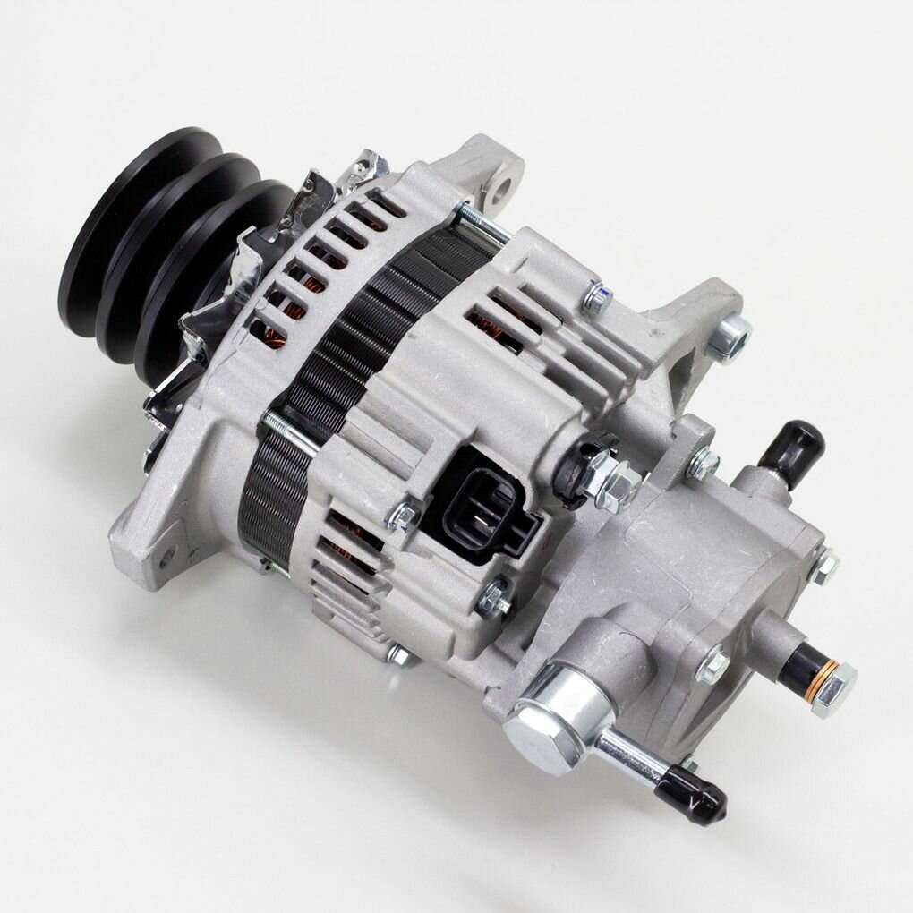 Генератор 24V ISUZU ELF 4HF1, 4HG1, 50A, без вакуума, ручейковый, фишка прямоугольная на 1 контакт, KRAUF