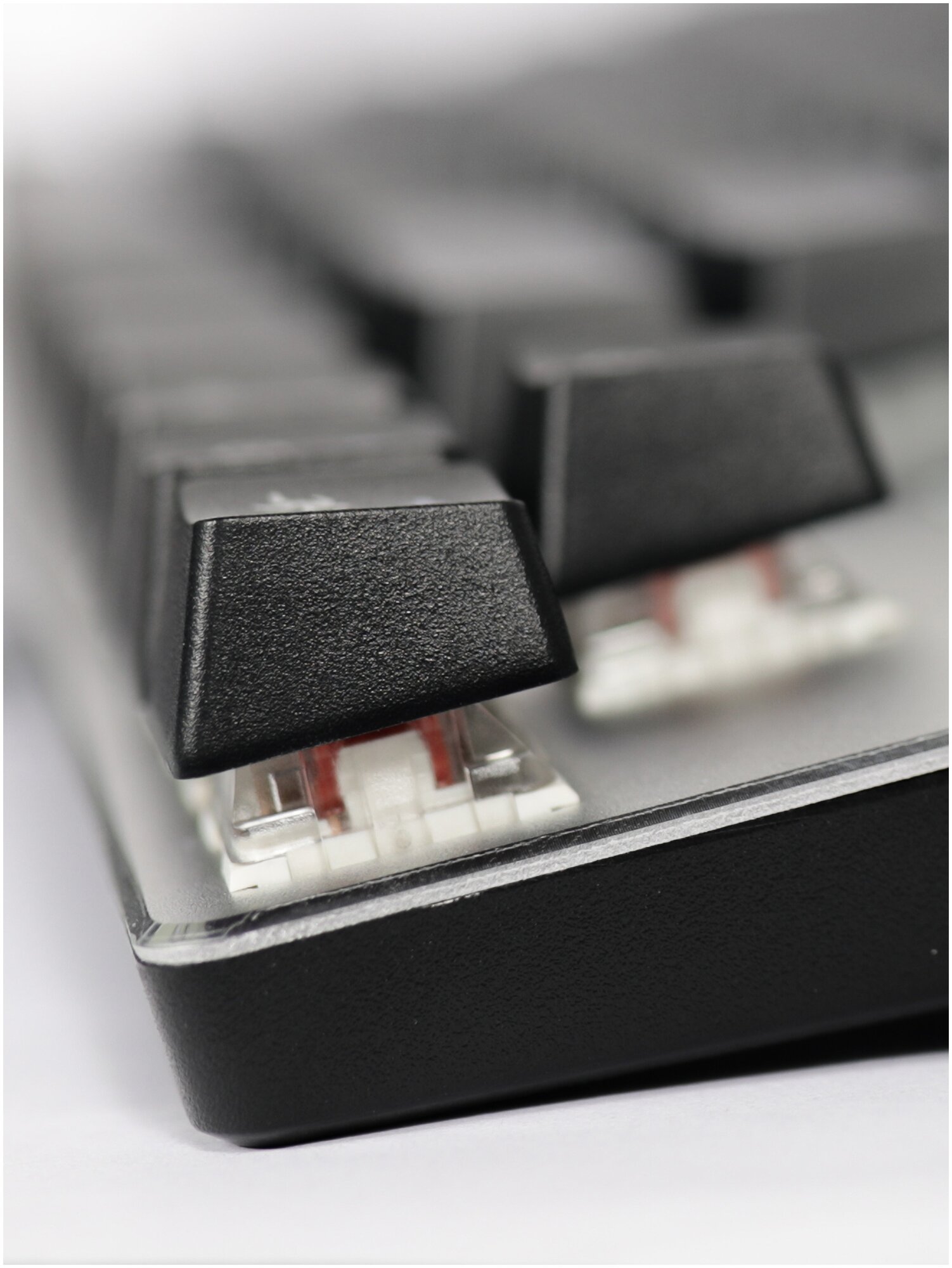 Клавиатура механическая игровая белая ZERO X51 на красных свитчах