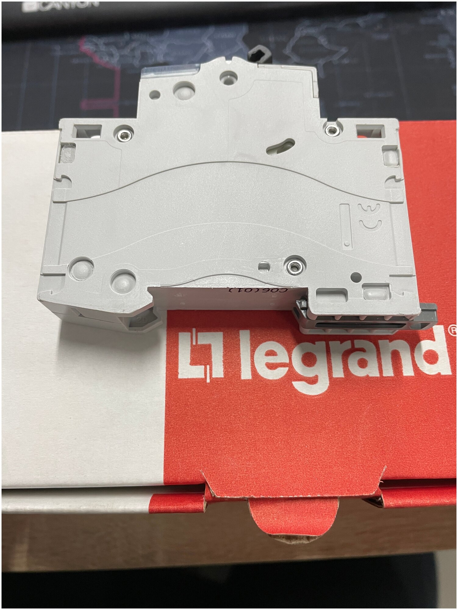Выключатель автоматический Legrand TX3 1п C 6А 6кА - фото №8
