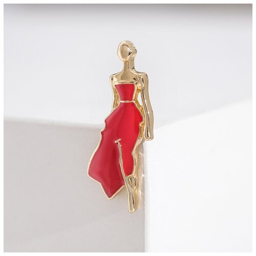 фото Queen fair значок "девушка в платье", цвет красный в золоте