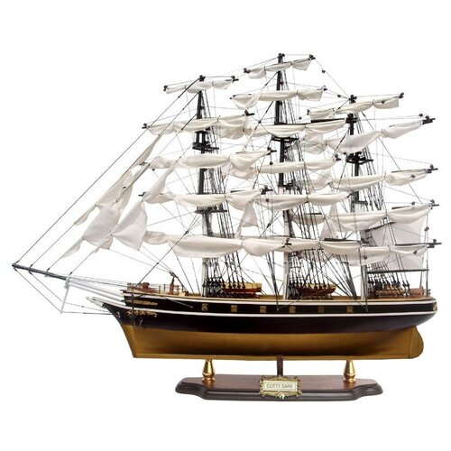 Модель парусника Cutty Sark, США, высота 65 см, 85x16 см