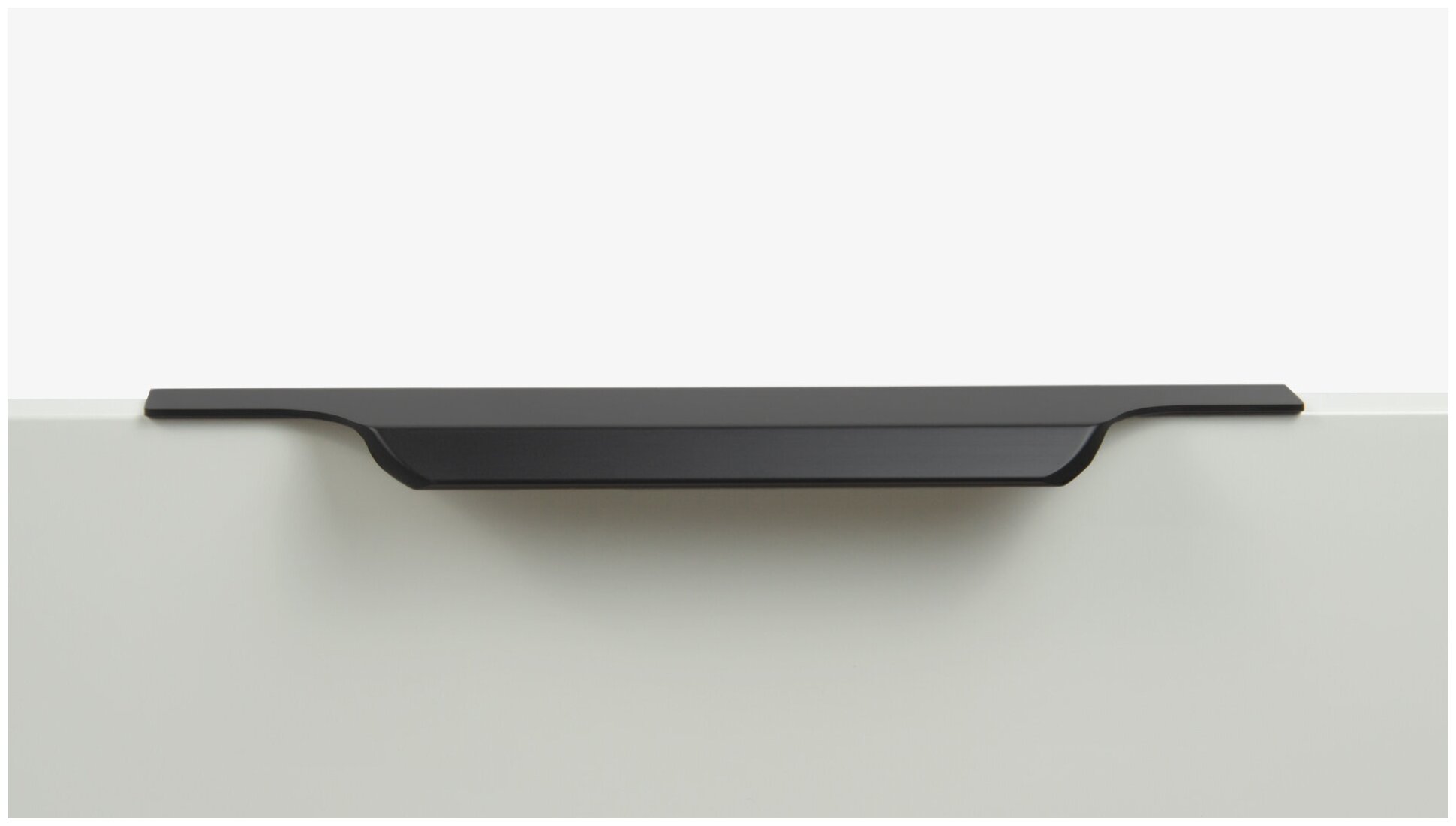 Мебельная ручка торцевая TERA, длина - 297 мм, установочный размер - 224 мм, цвет - Чёрный матовый, RT111BL - фотография № 2
