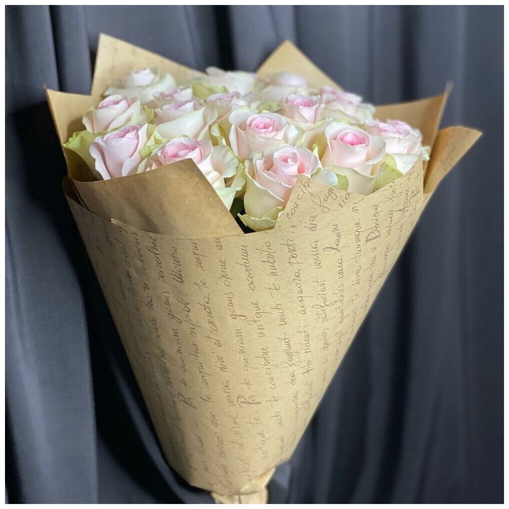 Букет Бело-розовая роза 50 см