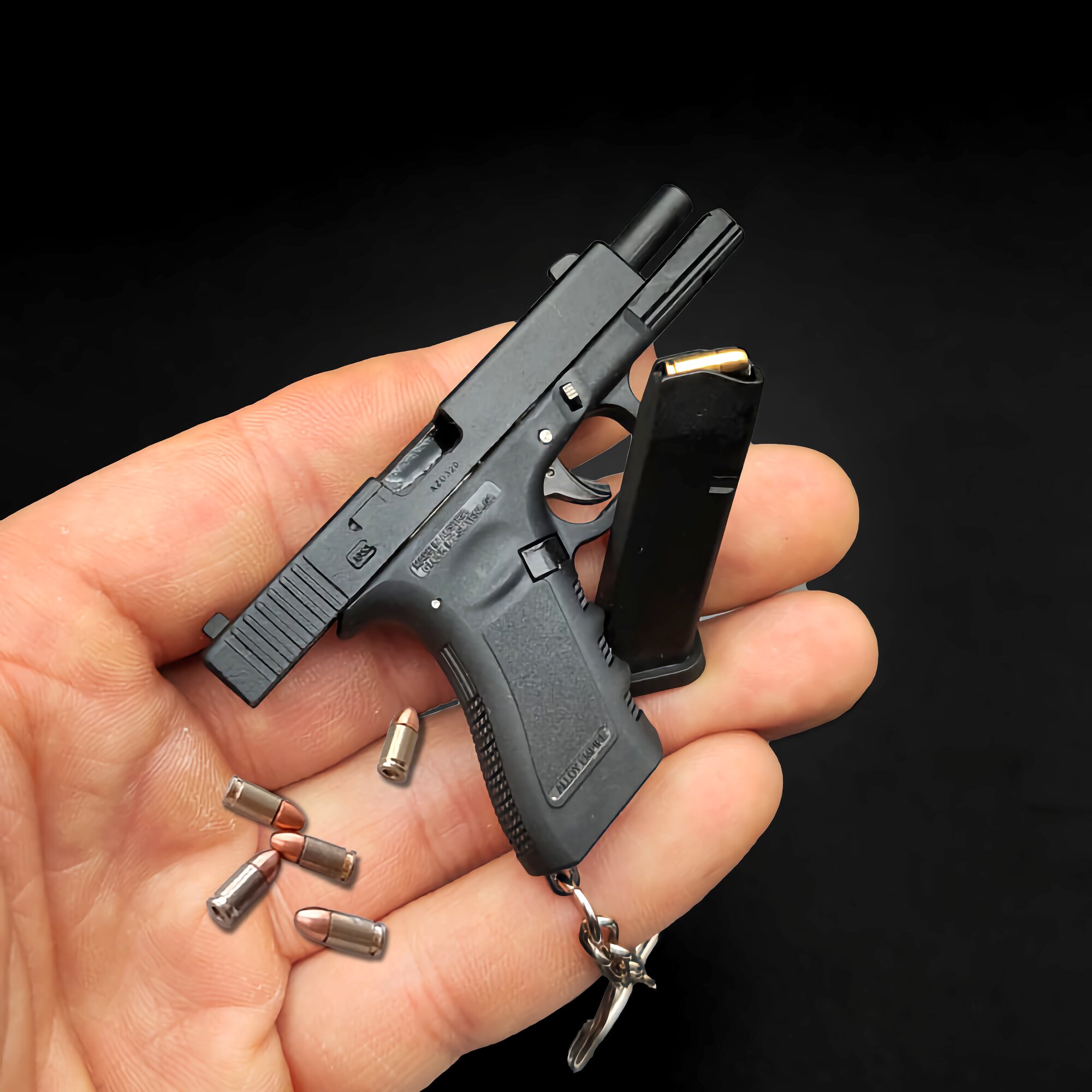 Брелок "Glock-17 с патронами" от бренда "Mini Guns"