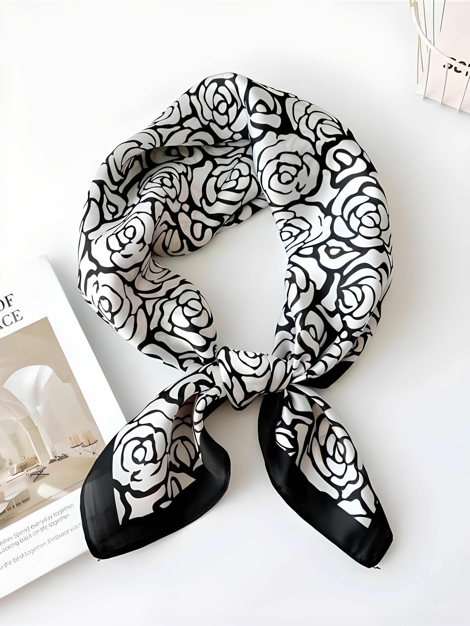 Косынка шейная  для женщин,60х60 см, white-black