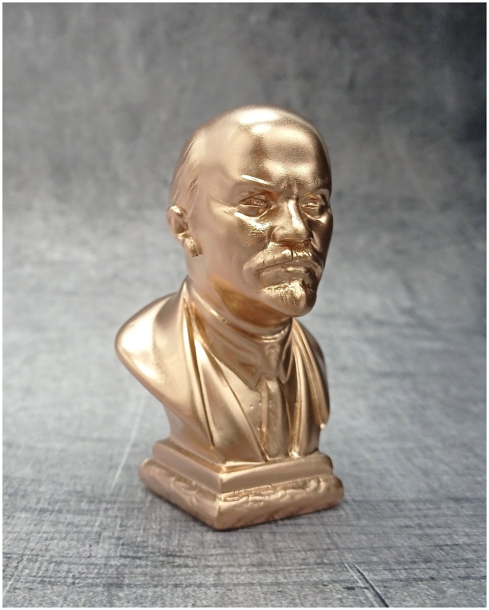 Статуэтка бюст В. И. Ленин 9,5 см гипс, цвет бронза
