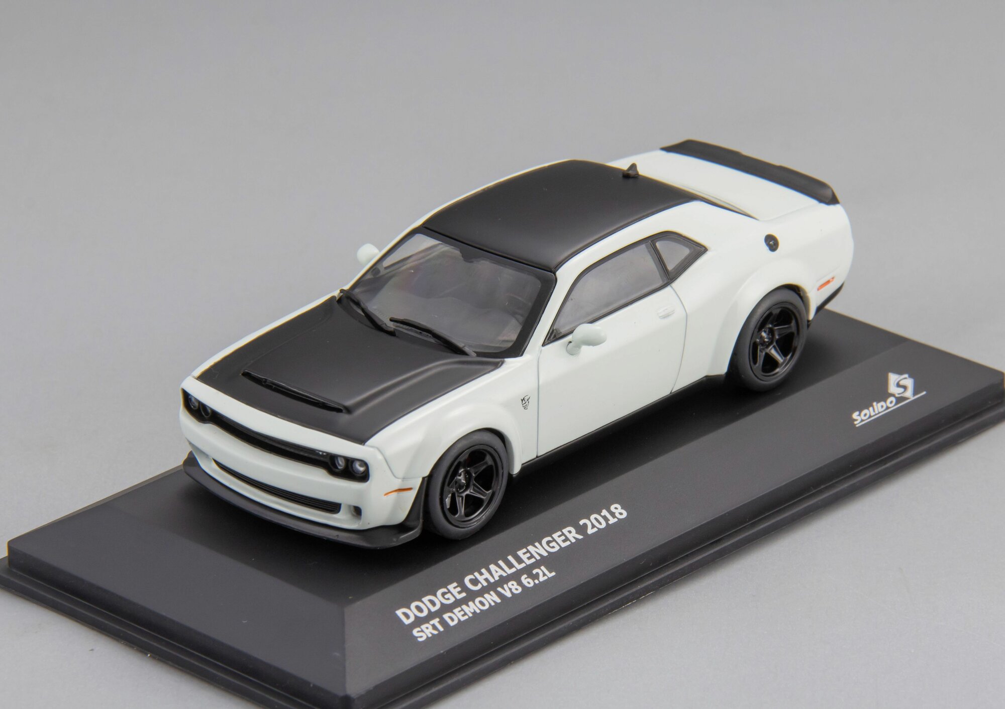 Коллекционная масштабная модель 1:43 Dodge Challenger Demon - 2018 от Solido